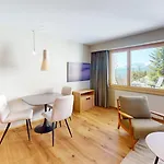 With Fireplace & Mountain View Appartement *